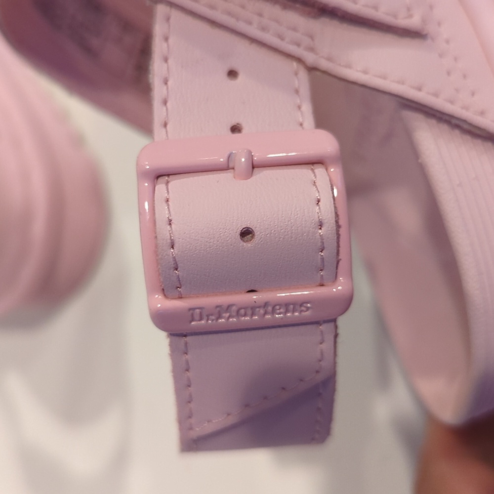 NWT Dr. Martens Sandals - Picture 7 of 7